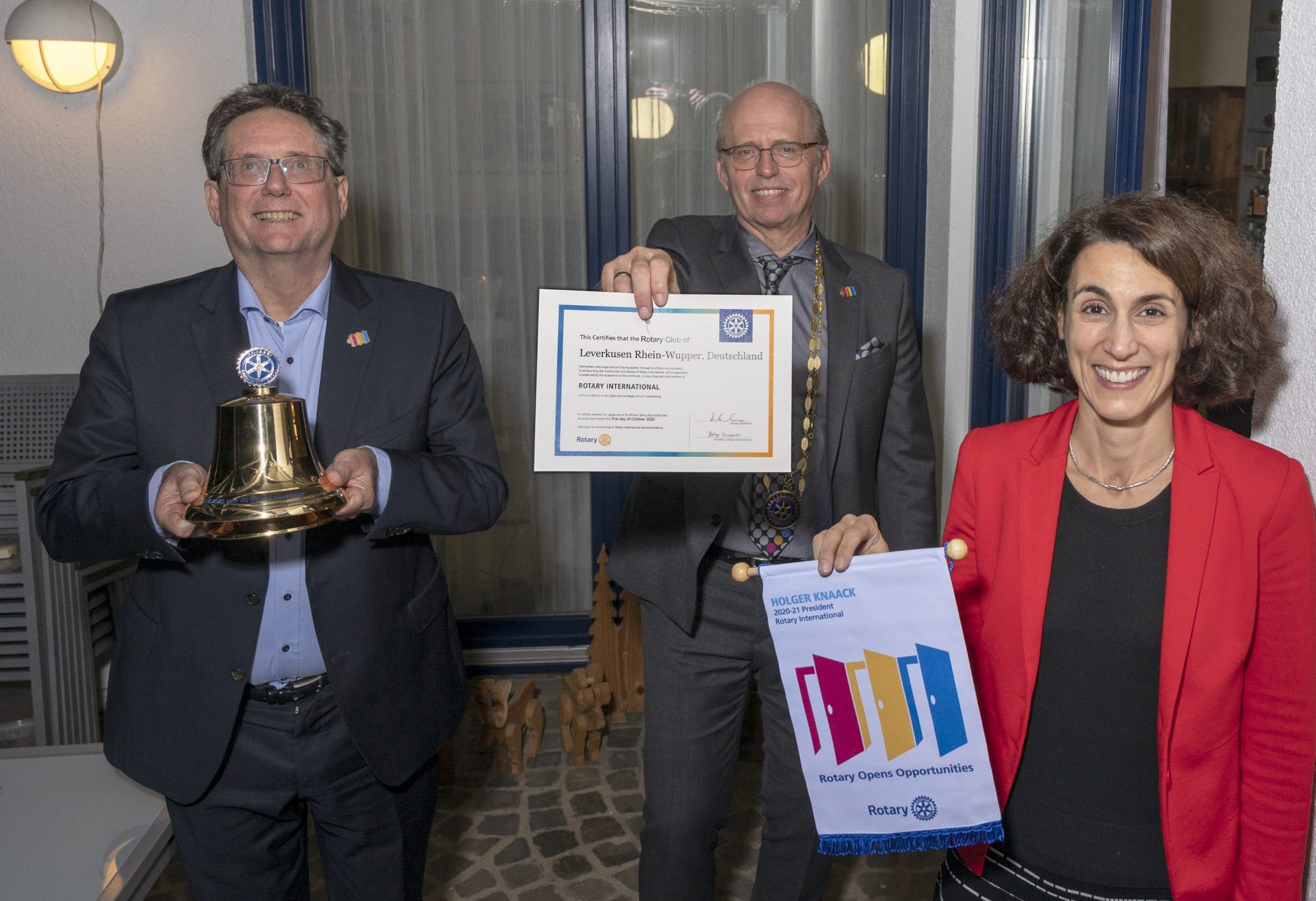 cropped-Charteruebergabe-222000-0014-1-scaled-1.jpg